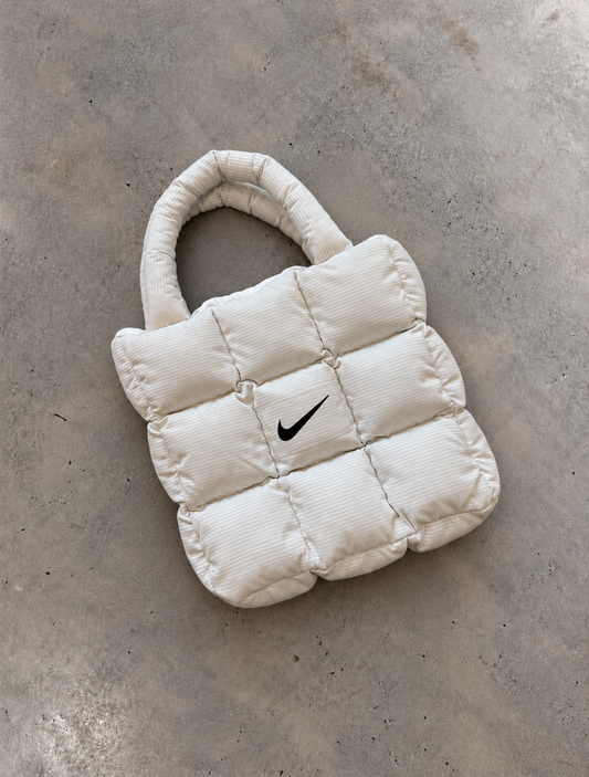 Boss Up Cream Puffer Bag – Nike