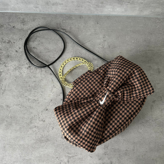 Bow Majesty Brown