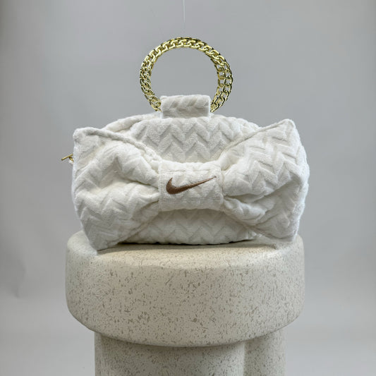 Bow Majesty White