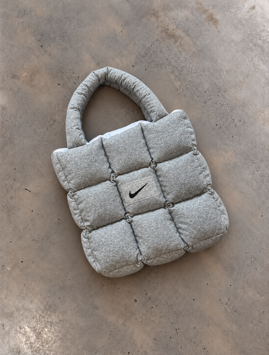 Boss Up Heather Grey Puffer Bag – Nike